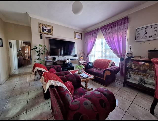 2 BEDROOM FLAT FOR SALE IN BERGSIG